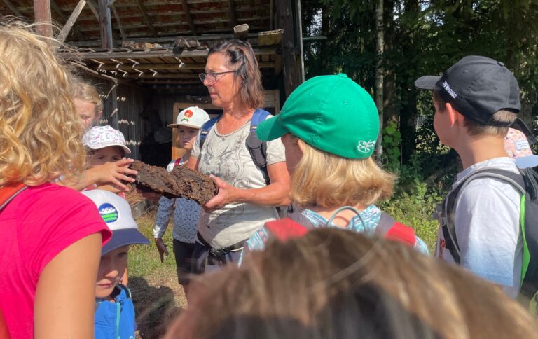 Wo das Moor Geschichten flüstert – Waginger Ferienprogramm